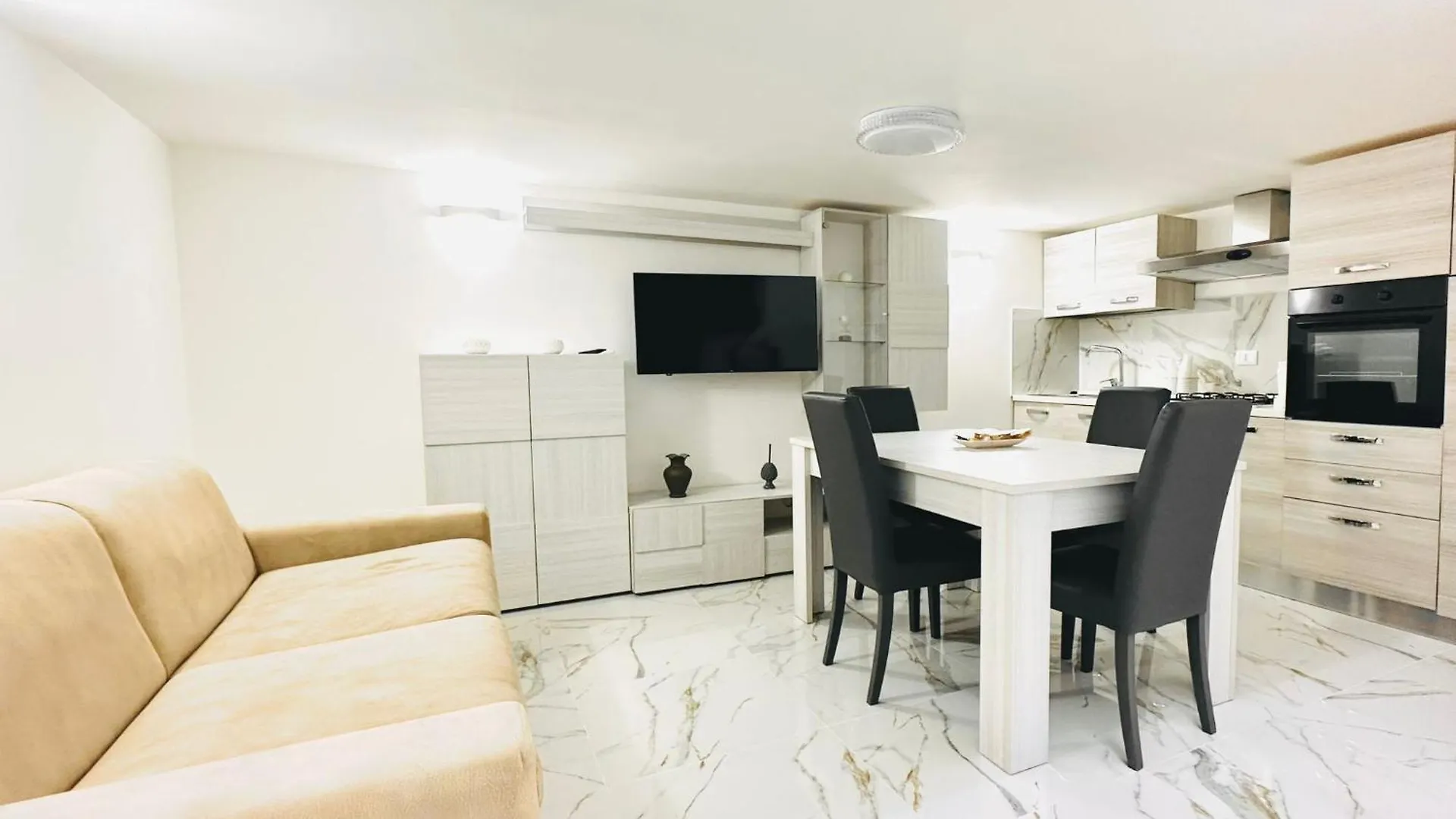 Alema Villa Naples